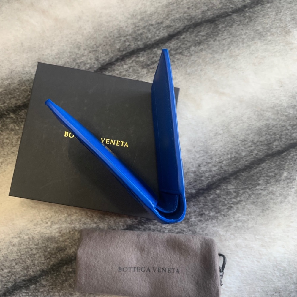 { Bottega Veneta } New Intrecciato Wallet Blue - Picture 6 of 10